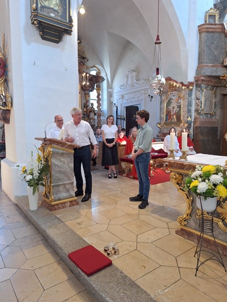 Bild "Pfarrei Gotteszell:Ehrung-Florian-Brunner-2024.jpg"