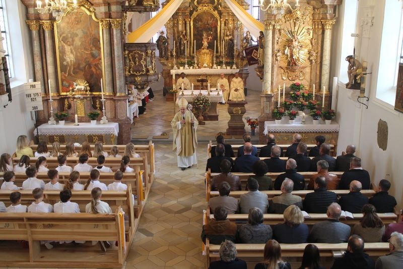 Bild "Pfarrei Patersdorf:Wiedereroeffnung_der_Kirche_Nachbericht_Bild_4.JPG"