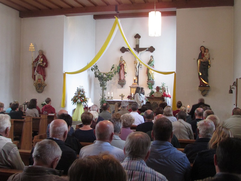 Bild "Pfarrei Teisnach:Bild_4_vom_Festgottesdienst.jpg"