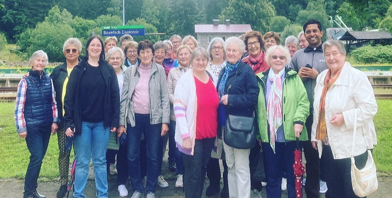 Bild "Pfarrei Teisnach:Frauentreff_Eisenstein-2023.jpg"