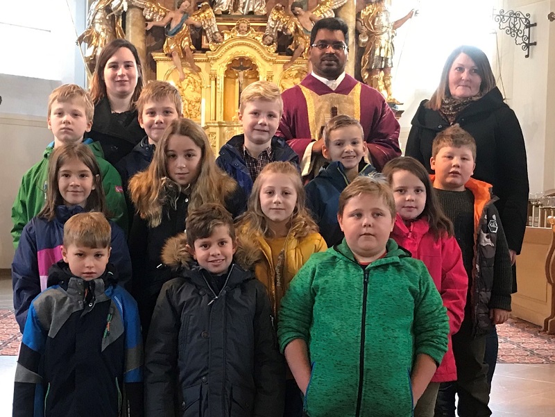 Bild "Pfarreiengemeinschaft:Kommunionkinder_20_March.jpg"