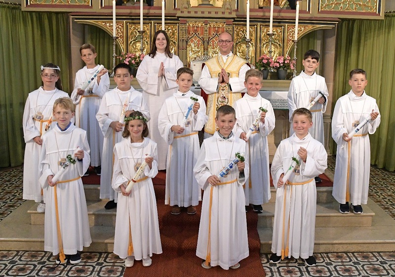Bild "Pfarreiengemeinschaft:Kommunionkinder_Geiersthal_2021.jpg"