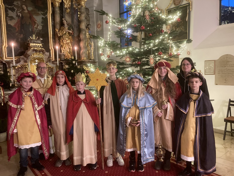 Bild "Pfarreiengemeinschaft:Sternsinger-24-Geiersthal.jpg"